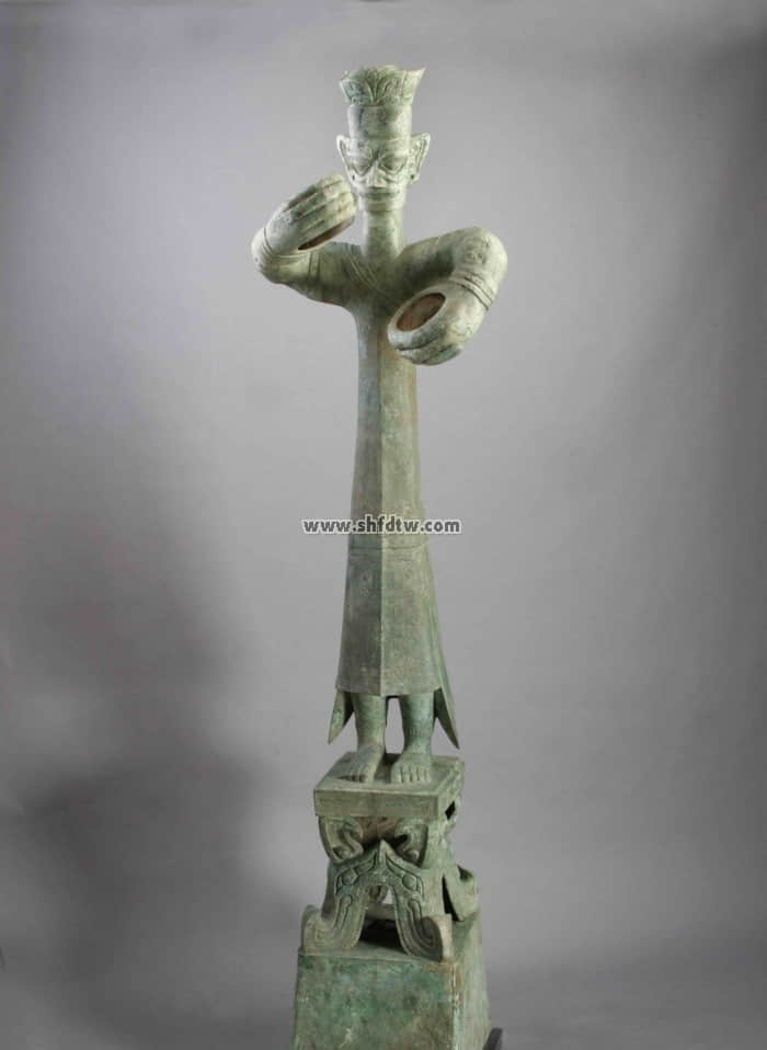 三星堆青銅立人像