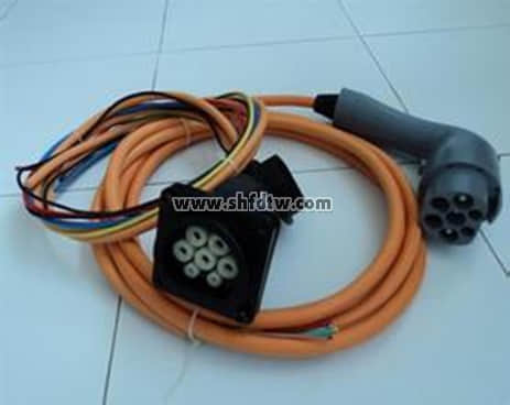 充電樁連接線插頭插座